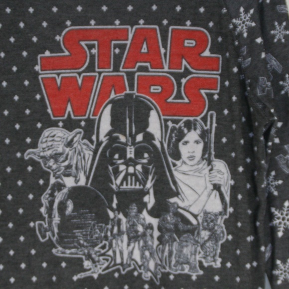 Winter/Christmas Star Wars Long-Sleeve - Picture 3 of 6